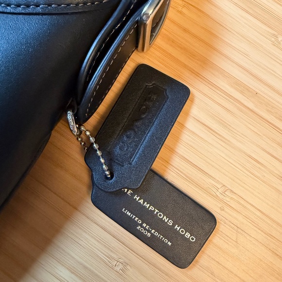 Coach Hamptons Hobo Bag - Picture 4 of 6